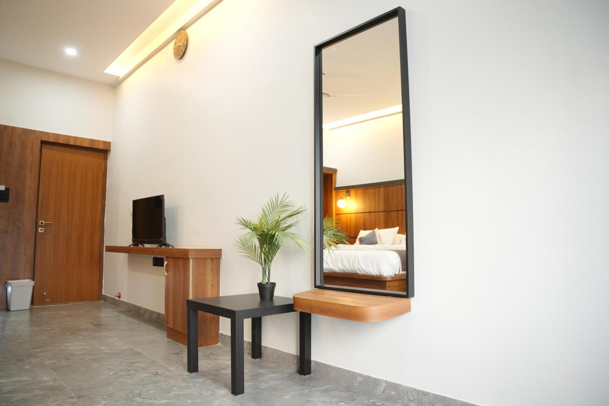 Sarvam Residency Hotel Szágar Kültér fotó